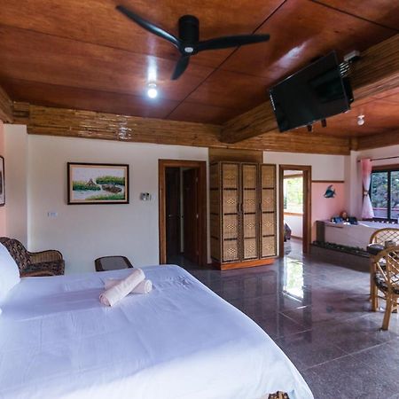 Shenanigans Glamping Resort Zamboanguita  Bagian luar foto